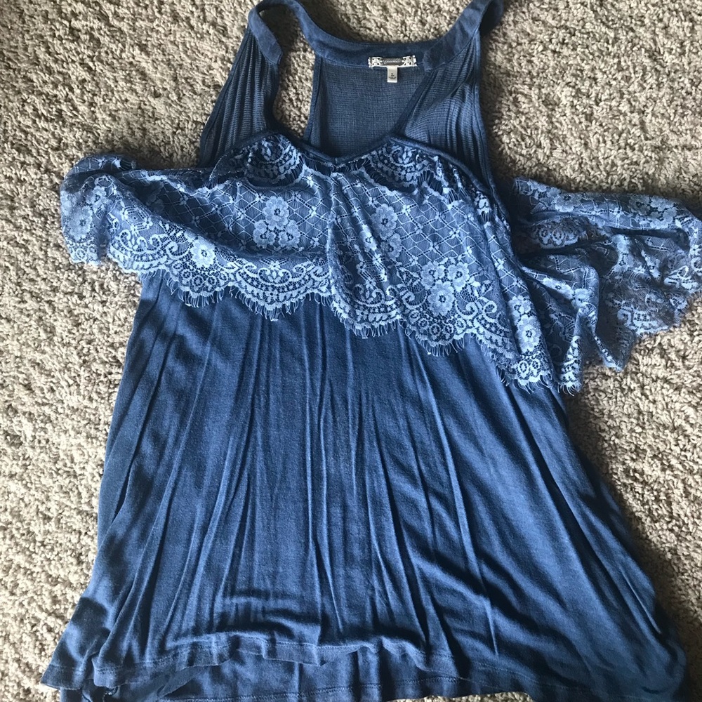 Cold shoulder top